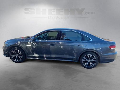 2022 Volkswagen Passat 2.0T SE