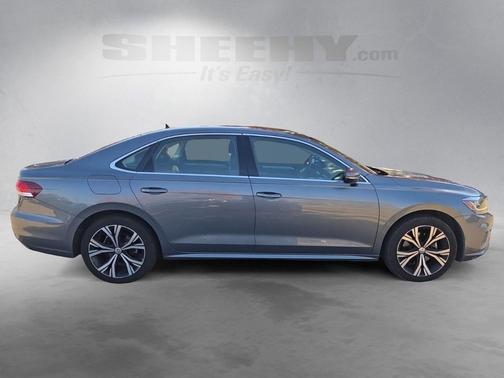 2022 Volkswagen Passat 2.0T SE