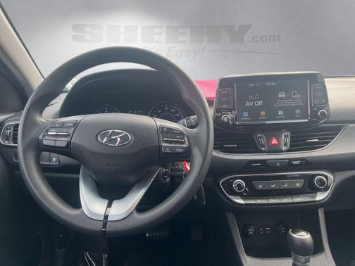 2018 Hyundai Elantra GT Base