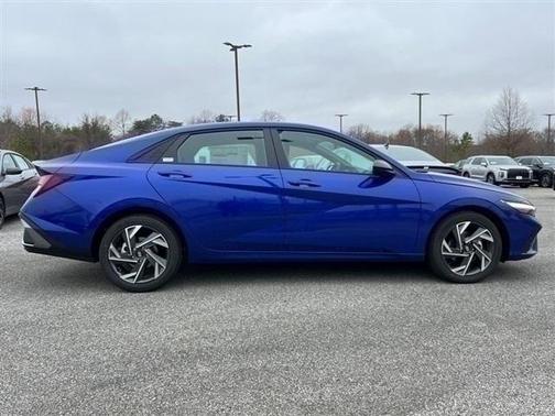 2025 Hyundai ELANTRA Sport