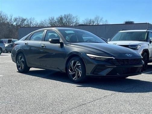 2025 Hyundai ELANTRA Sport