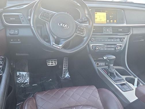 2017 Kia Optima SXL Turbo