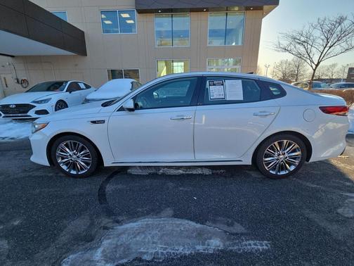 2017 Kia Optima SXL Turbo