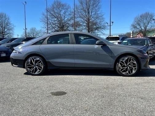 2025 Hyundai IONIQ 6 SE