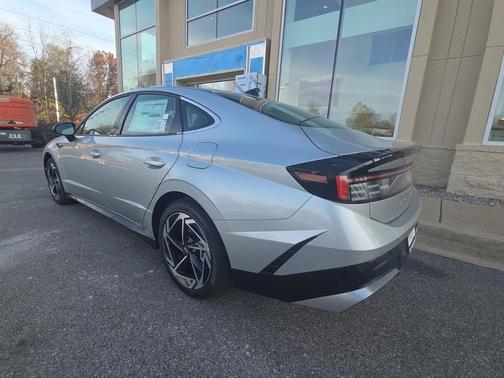 2026 Hyundai SONATA SEL