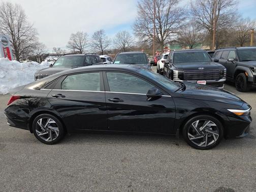 2025 Hyundai ELANTRA HEV Limited