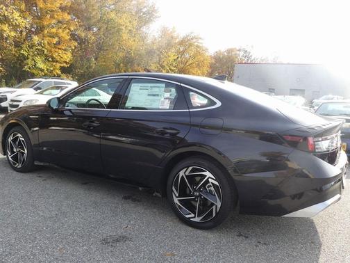 2026 Hyundai SONATA SEL