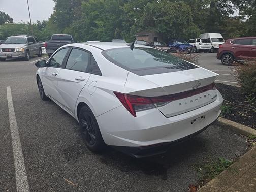2022 Hyundai ELANTRA HEV Blue