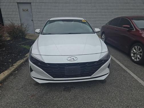 2022 Hyundai ELANTRA HEV Blue