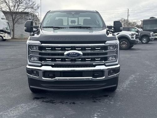 2025 Ford F-350 Lariat Super Duty