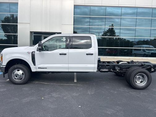 2026 Ford F-350 XLT