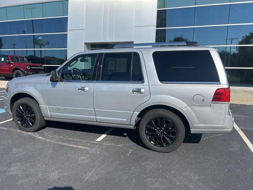 2016 Lincoln Navigator Select