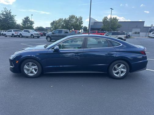 2021 Hyundai SONATA SE