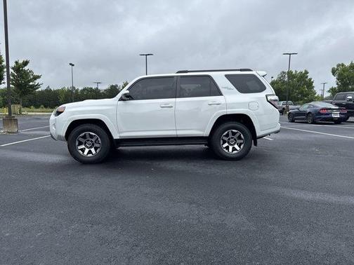2022 Toyota 4Runner TRD Off Road