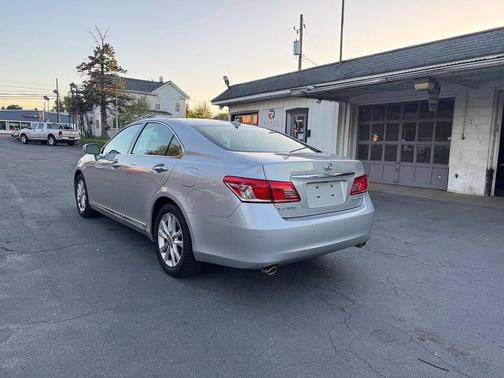 2010 Lexus ES 350 Base
