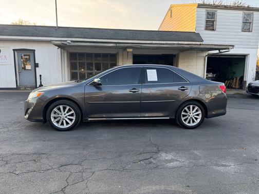Magnetic Gray Metallic 2012 Toyota Camry XLE