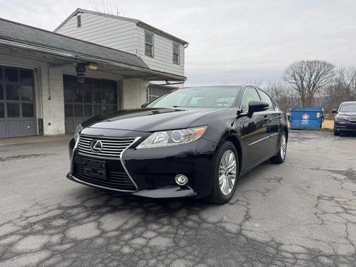 2015 Lexus ES 350 Crafted Line
