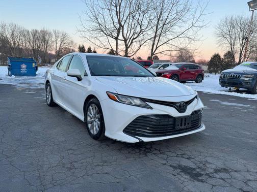 2019 Toyota Camry LE