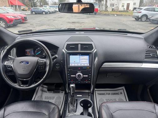 2017 Ford Explorer sport