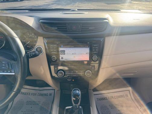 2017 Nissan Rogue SV