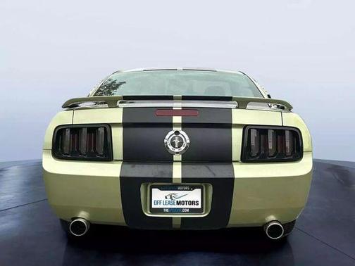 2005 Ford Mustang Premium