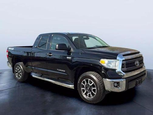 2015 Toyota Tundra SR5