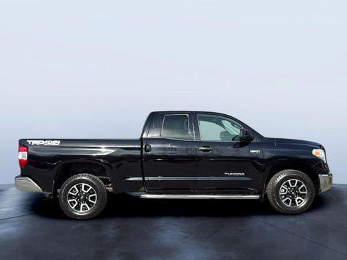 2015 Toyota Tundra SR5