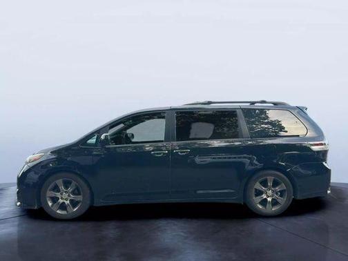 2015 Toyota Sienna SE