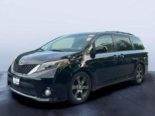 2015 Toyota Sienna SE