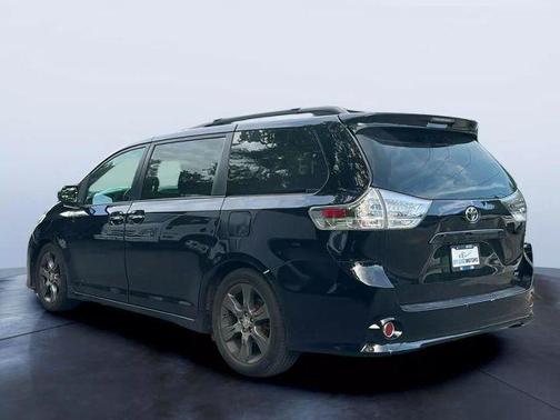 2015 Toyota Sienna SE
