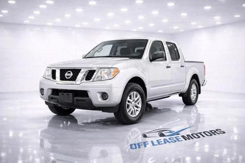 Silver 2019 Nissan Frontier SV