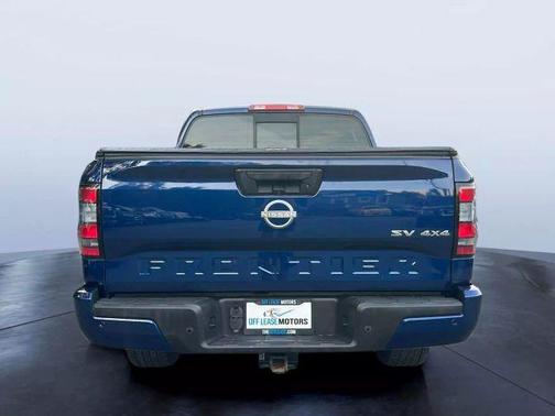 2022 Nissan Frontier SV