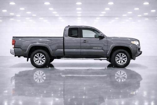 2016 Toyota Tacoma SR5