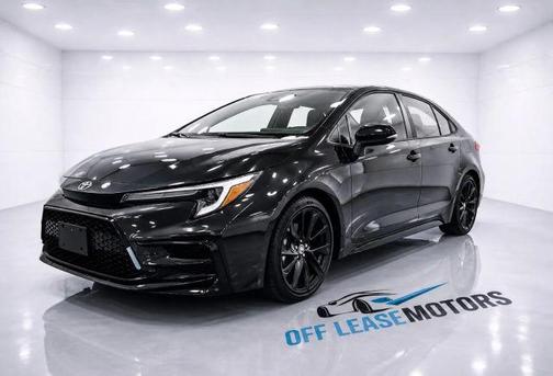 Black 2025 Toyota Corolla Hybrid SE