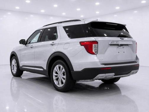 Silver 2024 Ford Explorer XLT