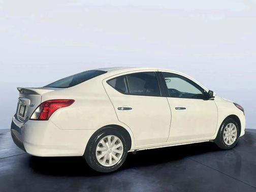 2016 Nissan Versa 1.6 SV