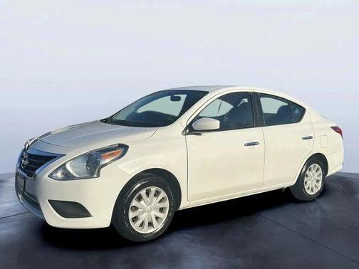 2016 Nissan Versa 1.6 SV