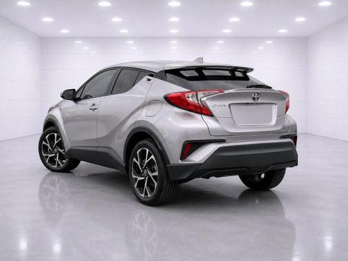 Silver 2019 Toyota C-HR XLE
