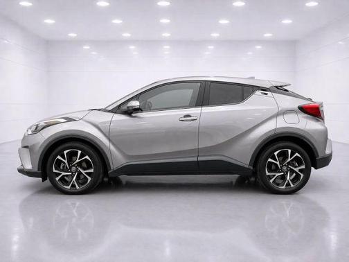 Silver 2019 Toyota C-HR XLE