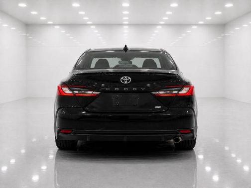 Black 2025 Toyota Camry SE
