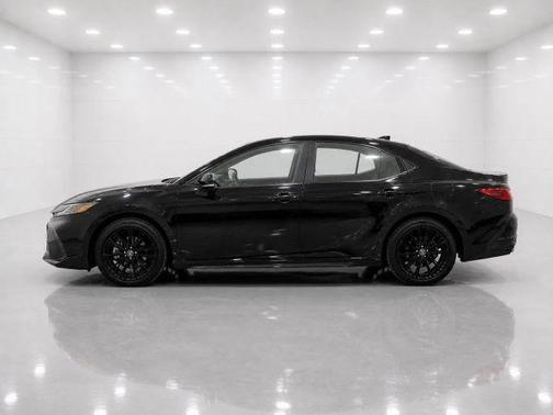 Black 2025 Toyota Camry SE