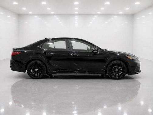 Black 2025 Toyota Camry SE