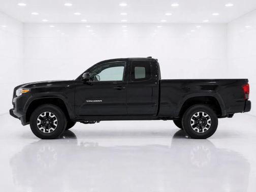 Black 2019 Toyota Tacoma TRD Off Road