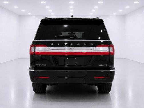 Black 2019 Lincoln Navigator Reserve