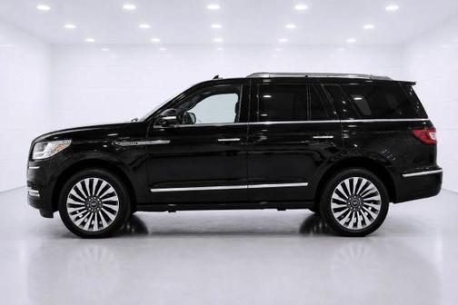 Black 2019 Lincoln Navigator Reserve