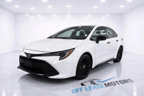 White 2020 Toyota Corolla Hatchback SE