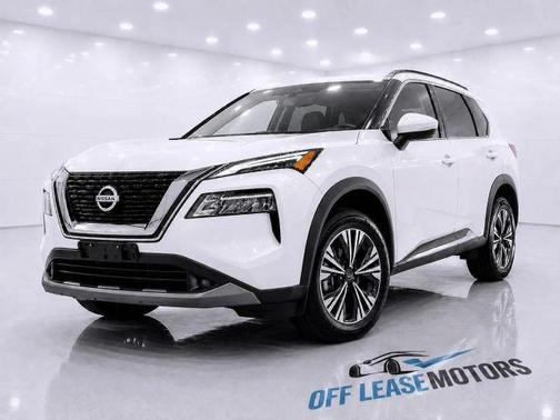 White 2023 Nissan Rogue Platinum