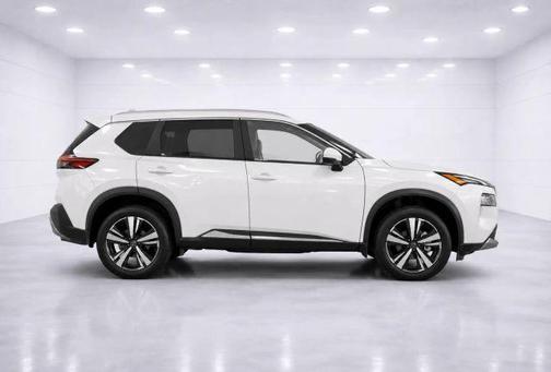 White 2023 Nissan Rogue Platinum