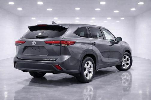 2021 Toyota Highlander LE