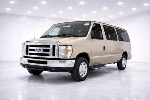 2013 Ford E350 Super Duty XLT